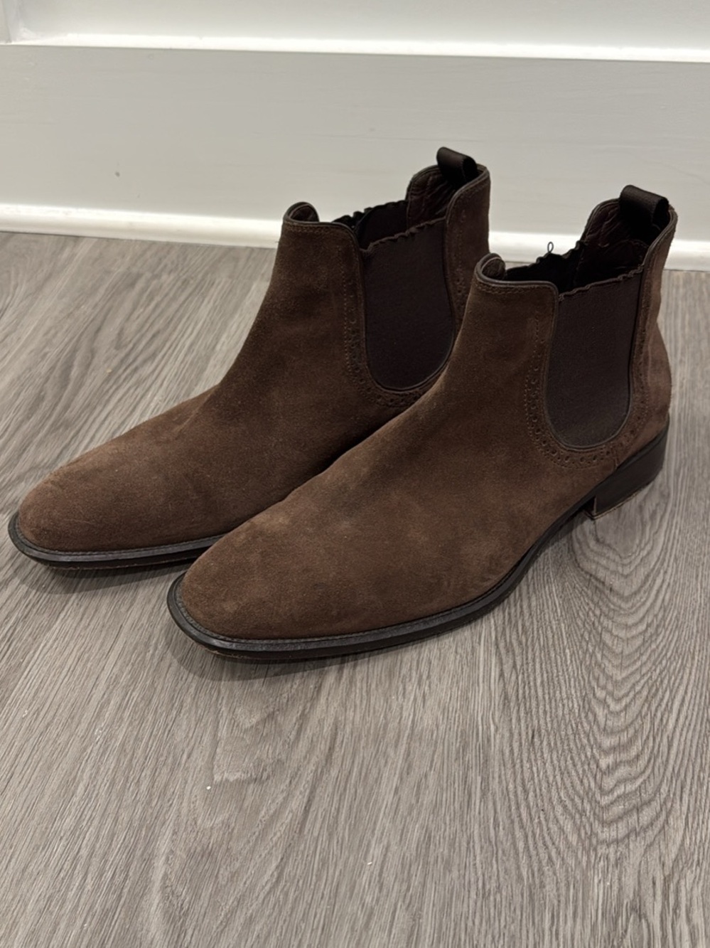 Johnston & Murphy Brown Suede Chukka Boots for Men
